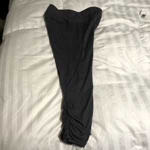 Calie, by Carrie Underwood Crop Legging.